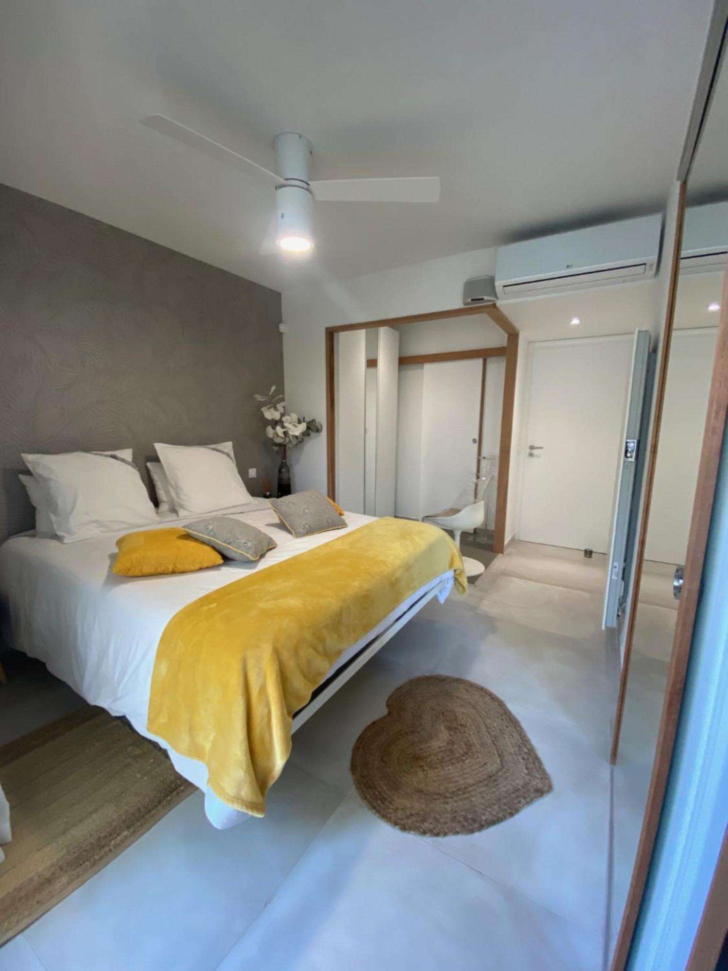 Casa Felicia Apartment Bonifacio  Luaran gambar