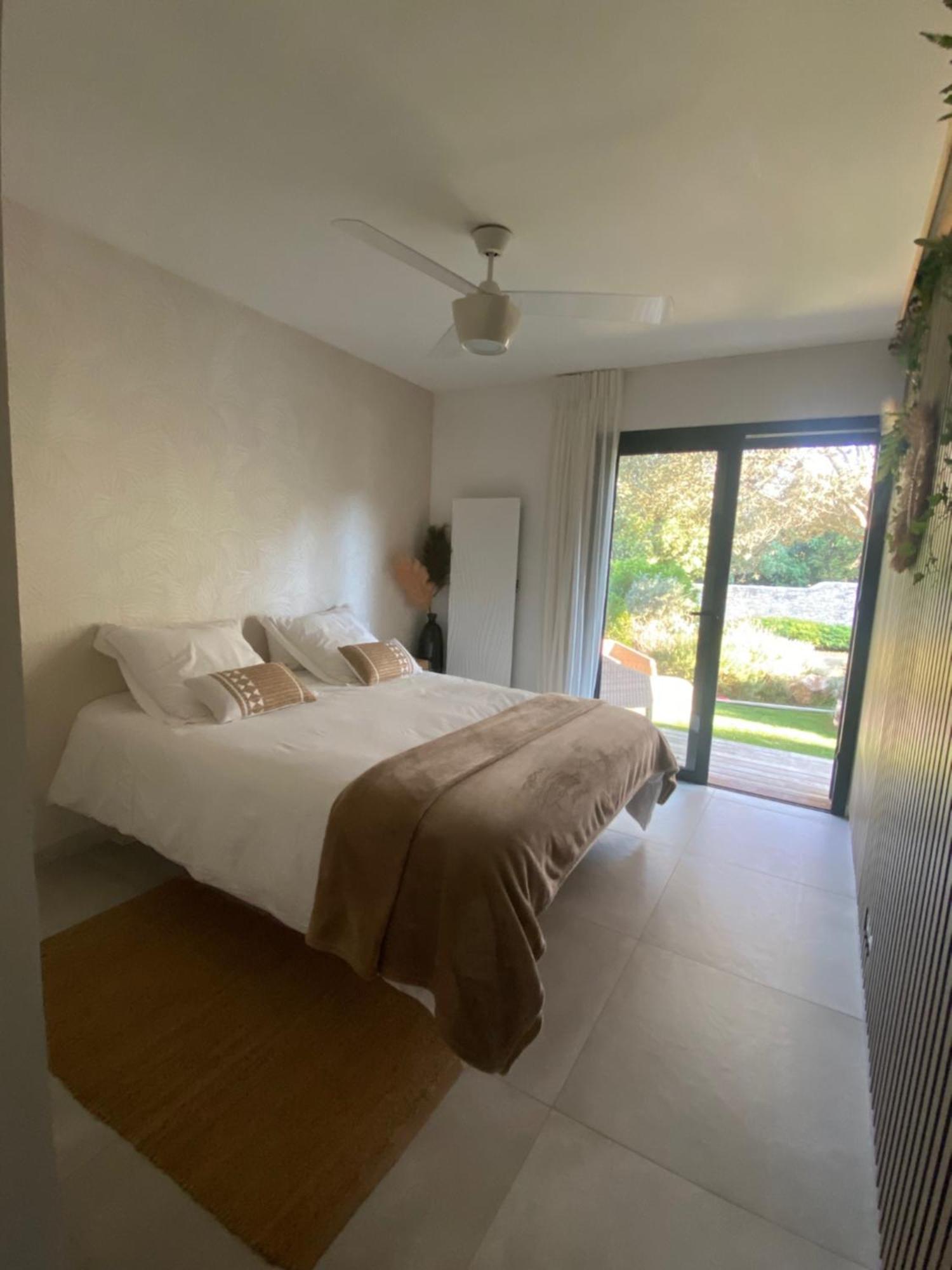 Casa Felicia Apartment Bonifacio  Luaran gambar