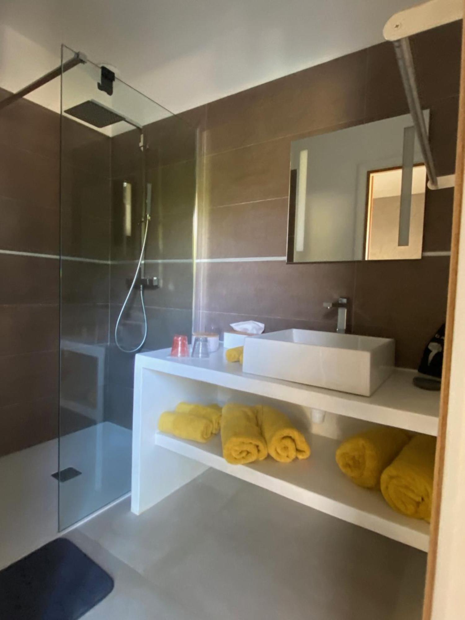 Casa Felicia Apartment Bonifacio  Luaran gambar